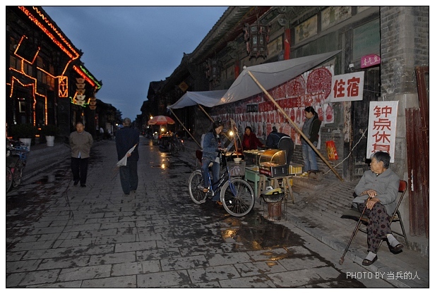 [原创]《古街夜色——另一处“活着的清明上河图”》
