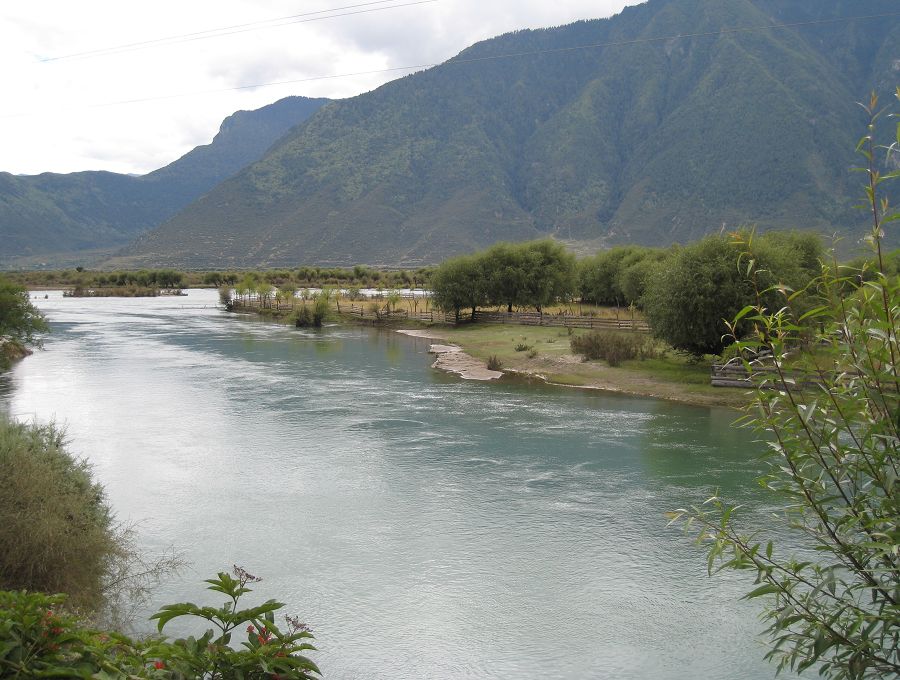 穿越西藏自驾游之--西藏的江南美景胜地林芝！135楼更新林芝照片!~