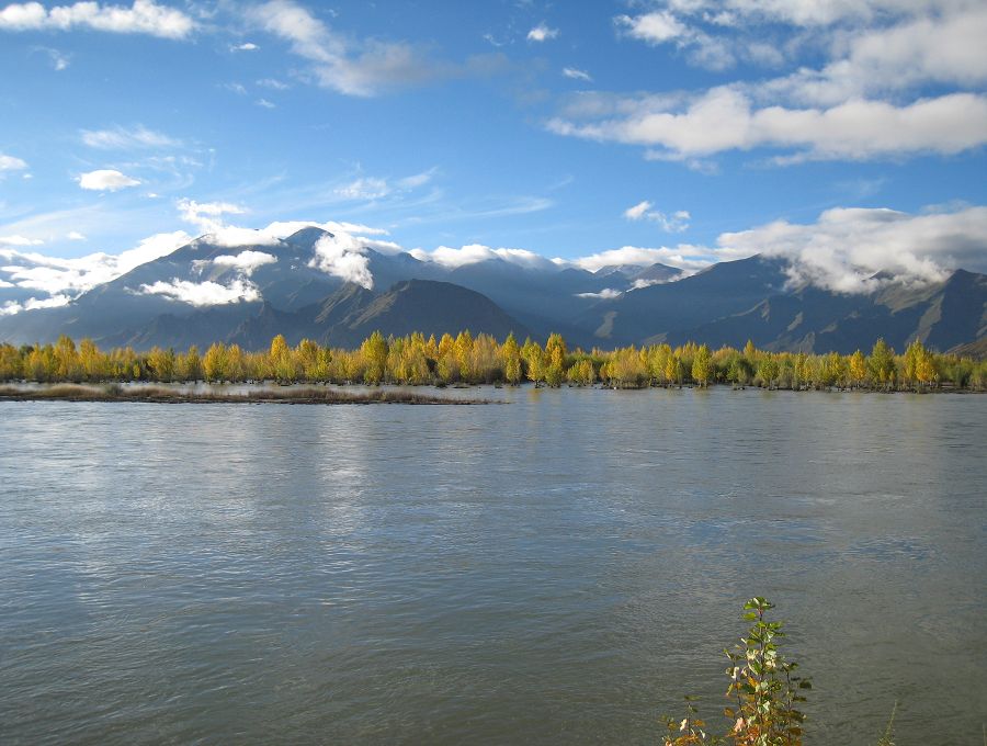 [原创]穿越西藏自驾游路途报导中--我在拉萨！158楼更新拉萨+纳木措照片!~