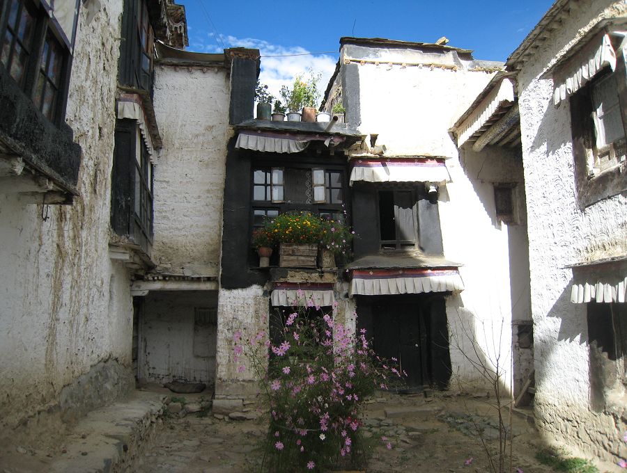 [原创]穿越西藏自驾游路途报导中--我在拉萨！158楼更新拉萨+纳木措照片!~