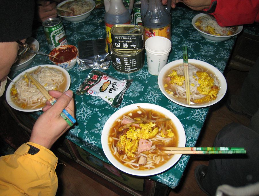 [原创]穿越西藏自驾游路途报导中--已更新前往扎什伦布寺途中照片!~