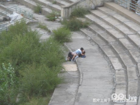 天哪，我日！∑&%*看大学生怎么打野战的！把老子雷死了！