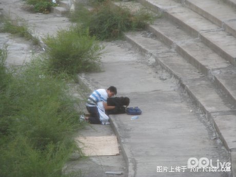 天哪，我日！∑&%*看大学生怎么打野战的！把老子雷死了！