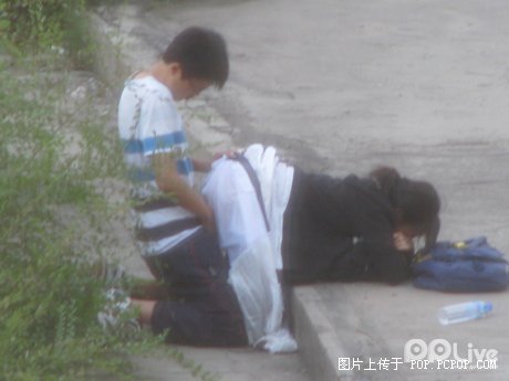 天哪，我日！∑&%*看大学生怎么打野战的！把老子雷死了！