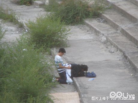 天哪，我日！∑&%*看大学生怎么打野战的！把老子雷死了！
