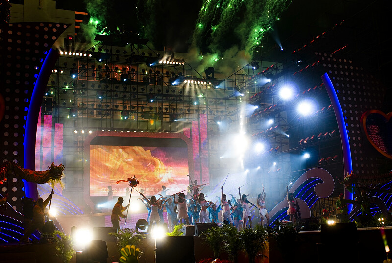 [原创]08.9江苏蛟龙重工50庆典