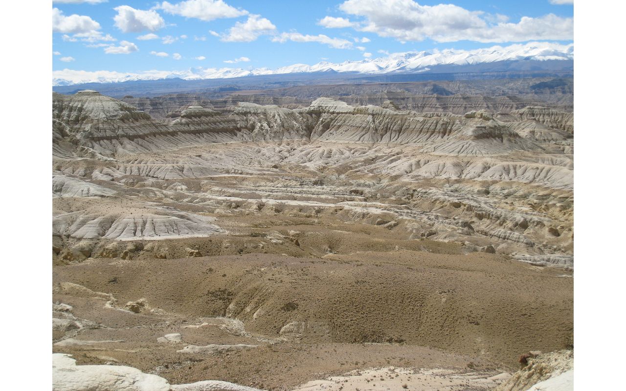 [原创]穿越西藏自驾游路途报导中--已更新前往扎什伦布寺途中照片!~