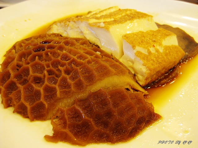 奥 运行之三——金鼎轩。烤肉记。某水饺