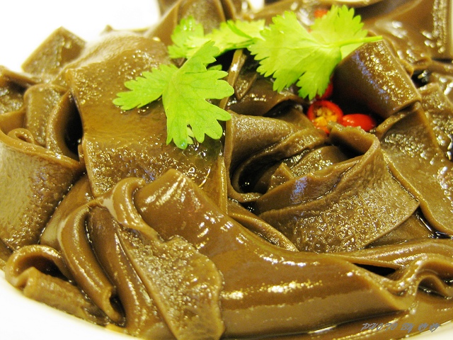 奥 运行之三——金鼎轩。烤肉记。某水饺