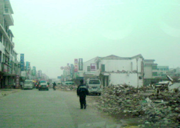 脏乱差,乱七八糟