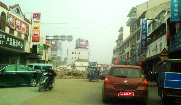 叠石桥,志浩家纺市场交界处,地方保护主义的悲哀!政府不做为的悲哀!