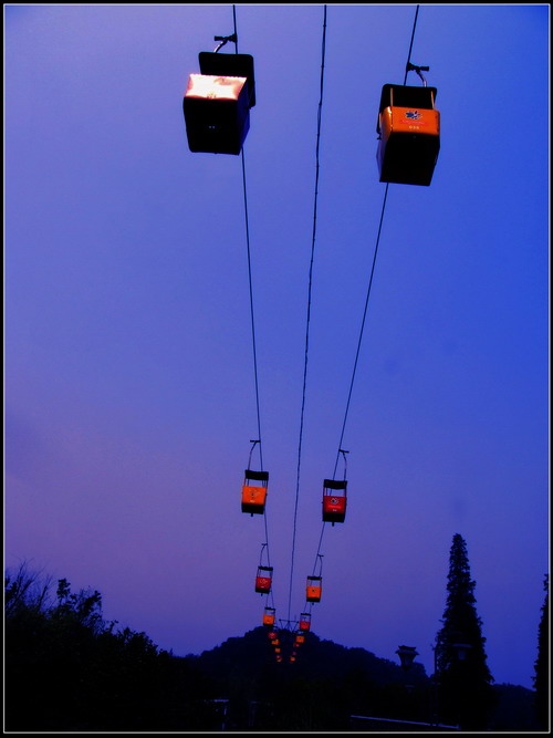 缆车-500.jpg