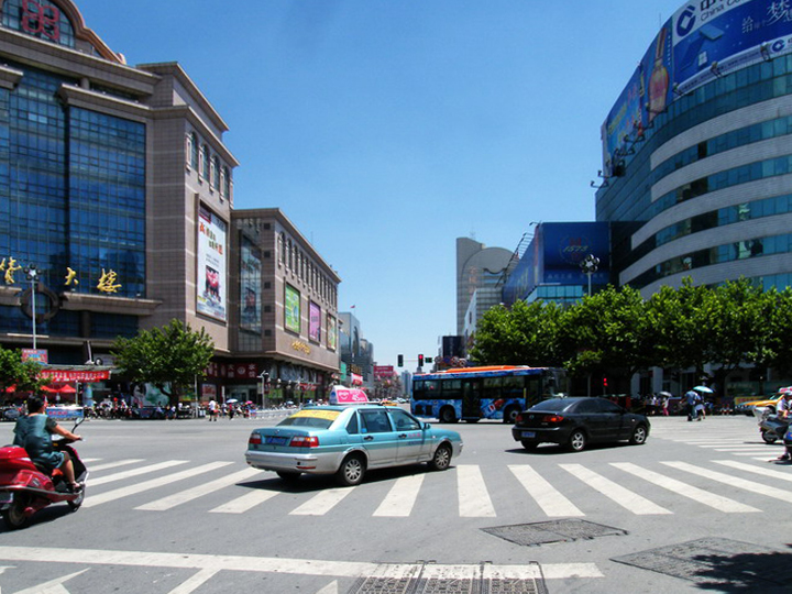十字街的晴日-720 拷贝.jpg