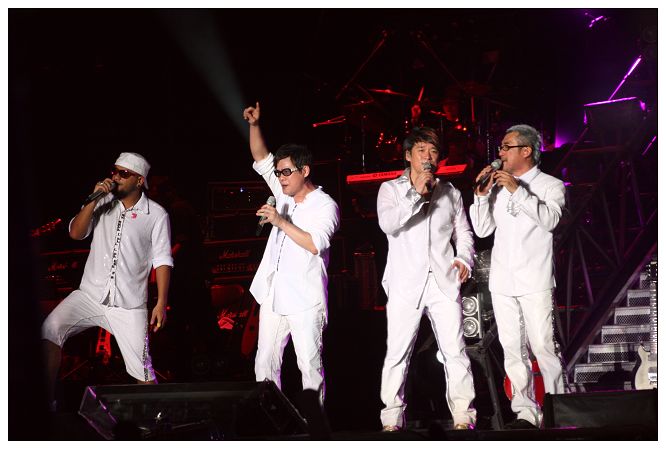 32  四人最后.jpg