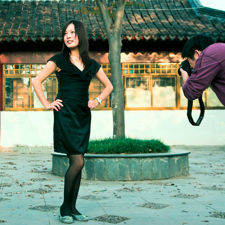 小宇又当了一回配角，不过这回可是时尚首席摄影师啊！怎么在拍手表？