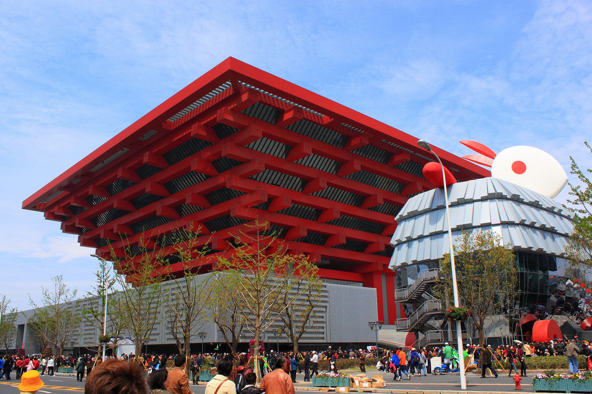 2010年上海世博会使用了一种纯电动节能环保车