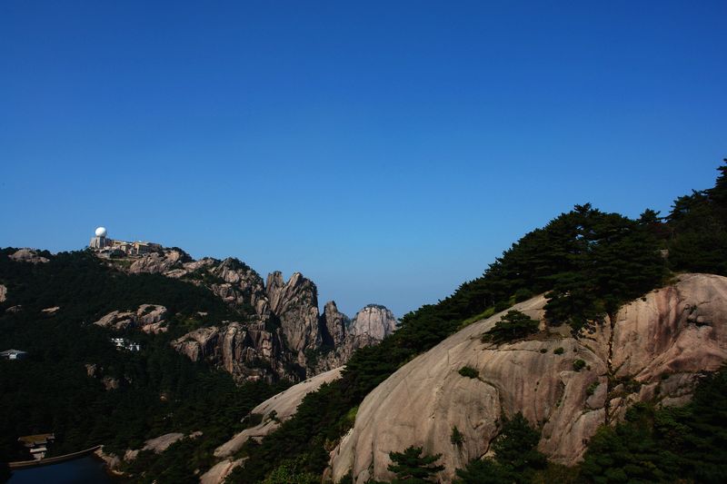 11、远眺光明顶