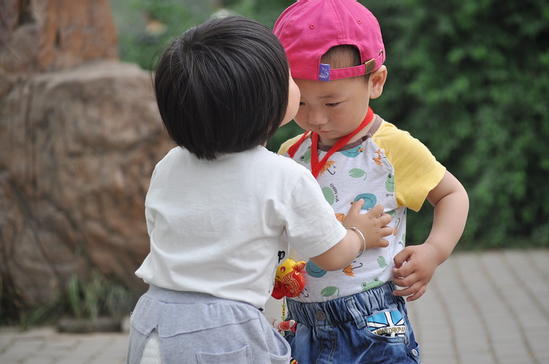 两个小朋友03.jpg