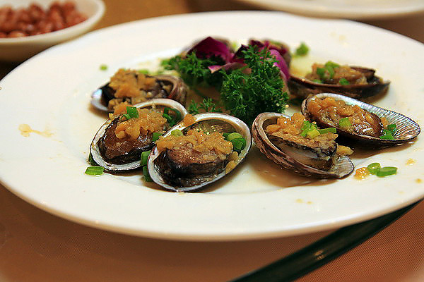 7.鲍鱼，小的可怜，让我很伤心，基本上没尝出什么味道，已然下肚，可惜~