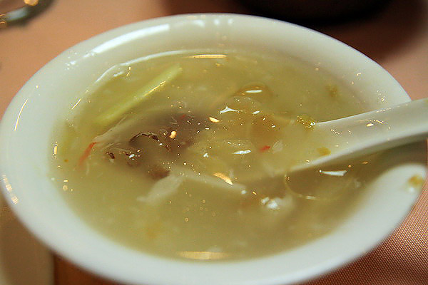 17.海参银鱼羹，味道还是可以的，清滑爽口